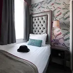 The Beverley Hotel London - Victoria